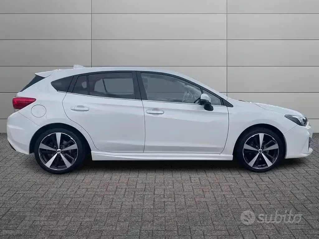 Usata Subaru Impreza Style 114 CV (83 kW) 2019 Bianco Berlina