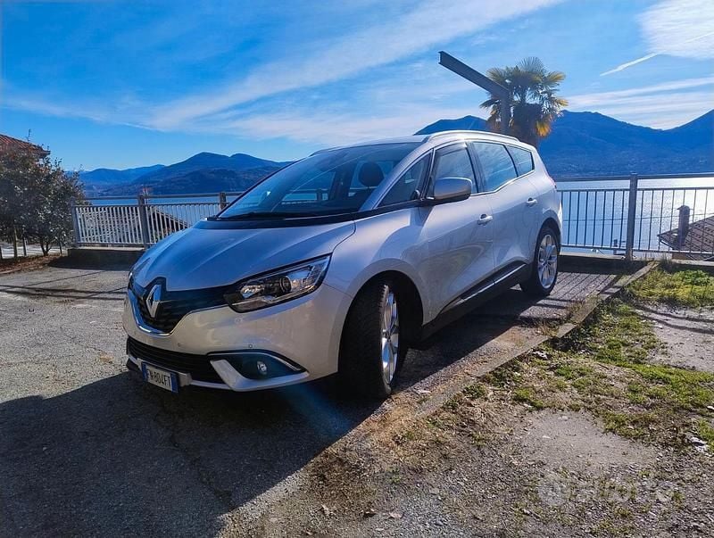Usata Renault Grand Scénic IV Zen 110 CV (80 kW) 2018 Grigio Monovolume