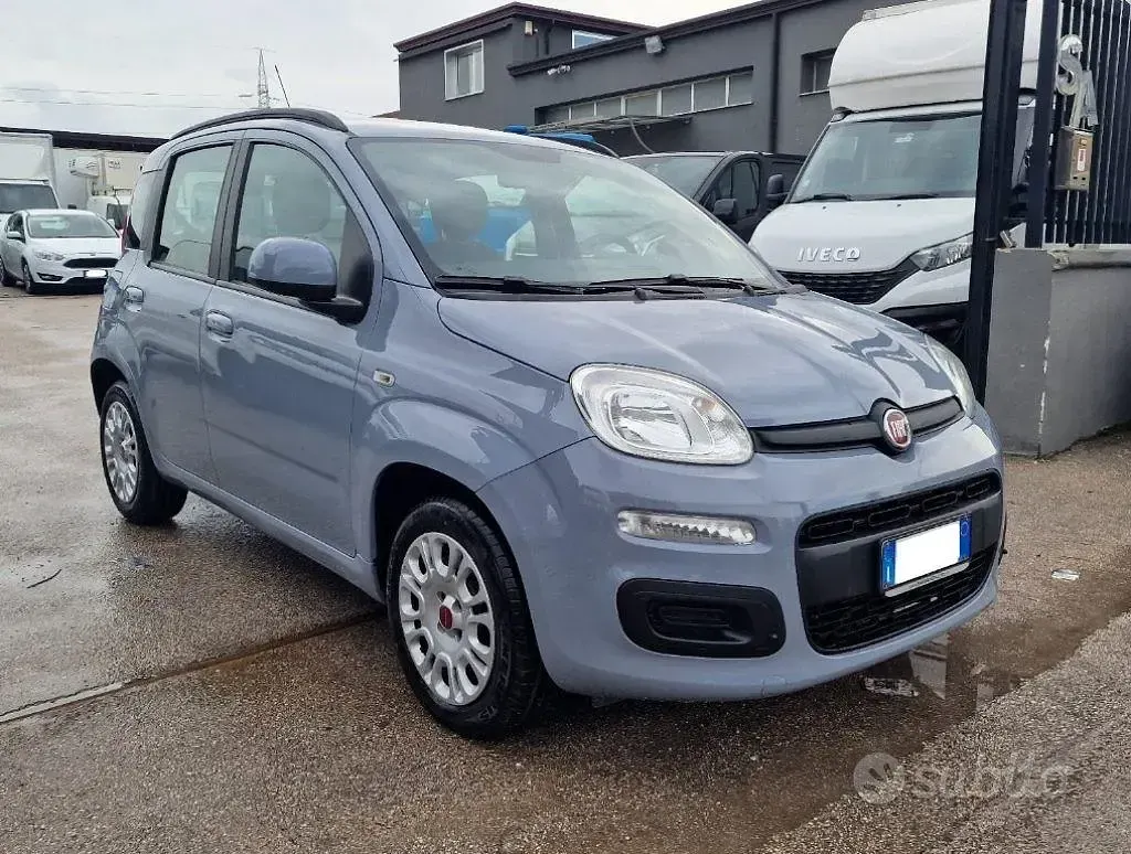 Usata Fiat Panda Easy 69 CV (50 kW) 2019 Grigio Utilitaria