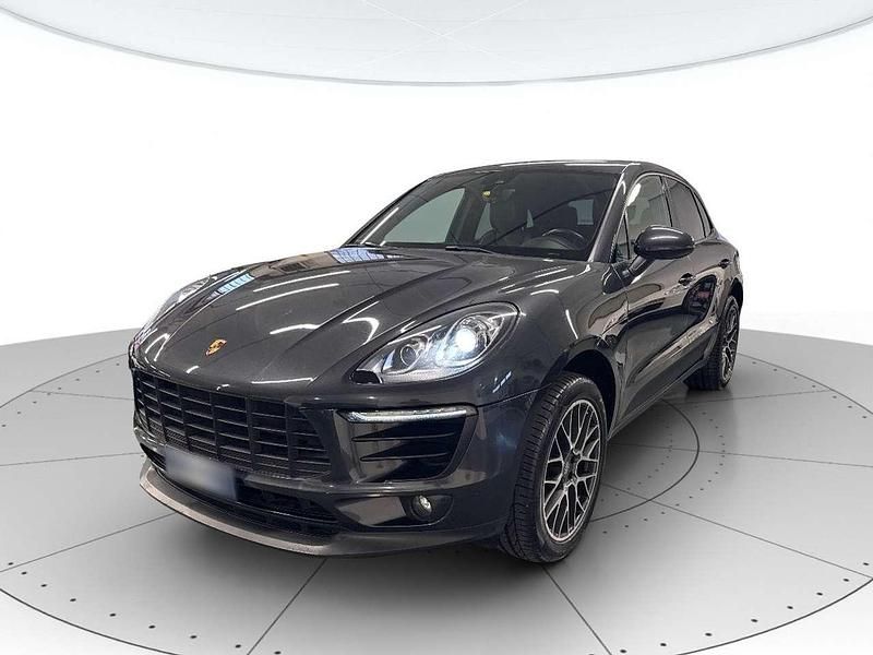 Grigio Usata 2018 Porsche Macan SUV | 36.500 € (Buon prezzo) - Immagine 1/4