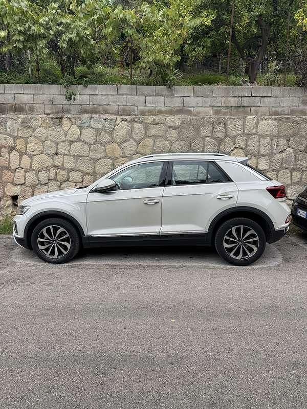 Usata VW T-Roc Style 150 CV (110 kW) 2023 SUV