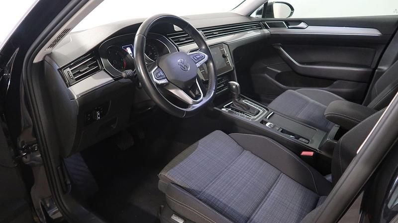 Usata VW Passat Business 122 CV (89 kW) 2023 Nero Station wagon