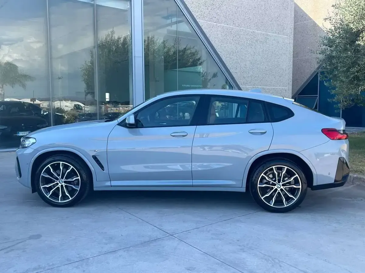 Usata BMW X4 M Sport 190 CV (139 kW) 2024 Grigio SUV
