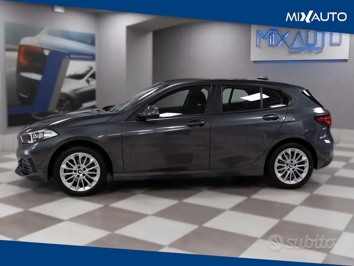 Usata BMW 116 Advantage 116 CV (85 kW) 2021 Grigio Utilitaria