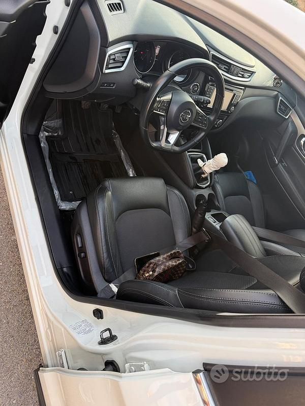 Usata Nissan Qashqai N-Connecta 110 CV (80 kW) 2018 SUV