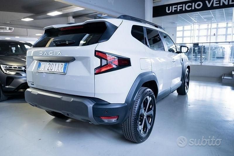 Usata Dacia Duster Journey 141 CV (103 kW) 2024 Grigio SUV