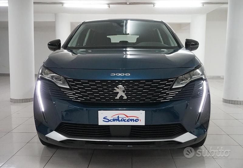 Usata Peugeot 3008 Allure 131 CV (96 kW) 2022 Blu SUV