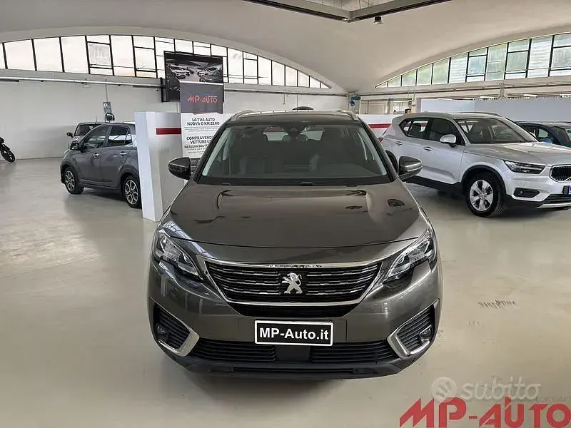 Usata Peugeot 5008 150 CV (110 kW) 2018 Grigio SUV