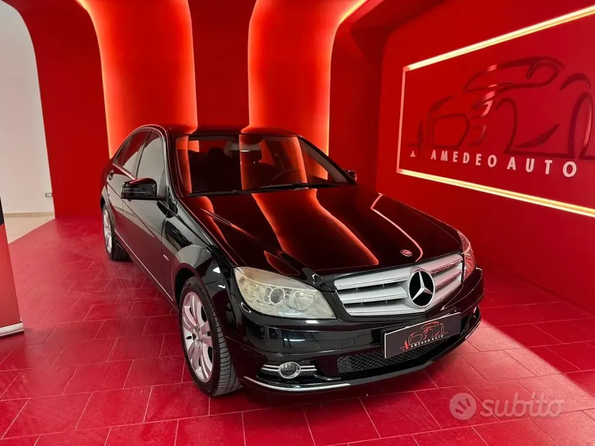 Usata Mercedes C220 Avantgarde 170 CV (125 kW) 2010 Nero Berlina