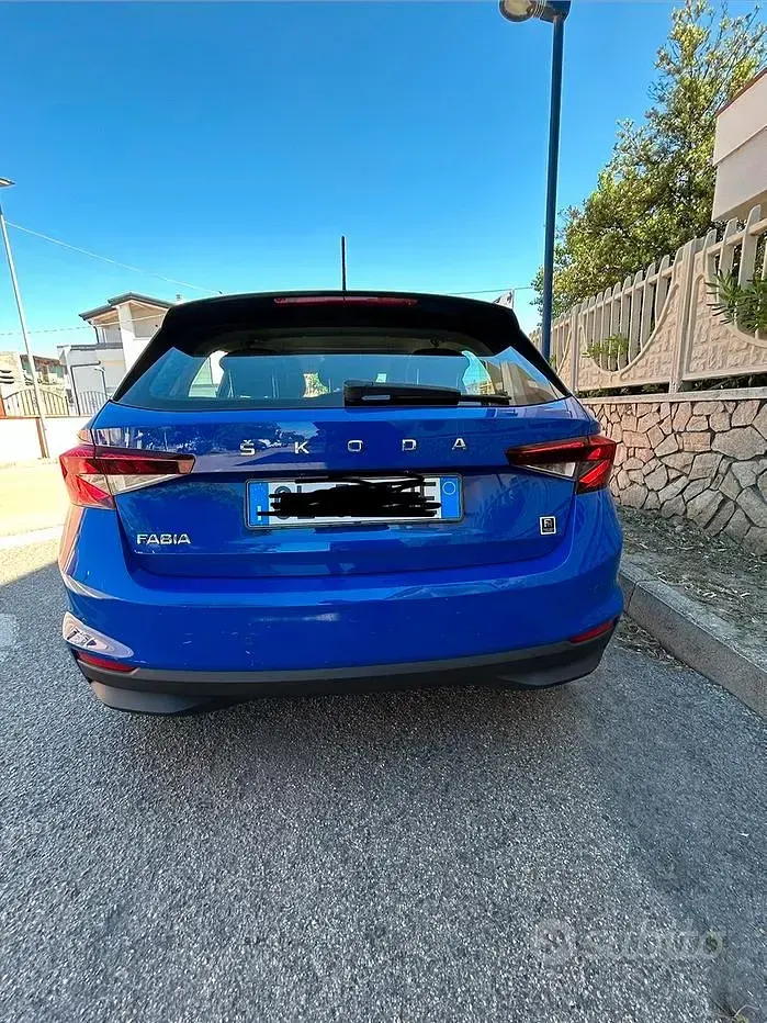 Usata Skoda Fabia 65 CV (47 kW) 2023 Blu Utilitaria