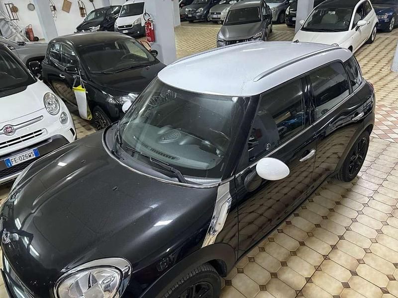 Nero Usata 2013 Mini Cooper D Countryman SUV | 11.400 € (Cara) - Immagine 1/4