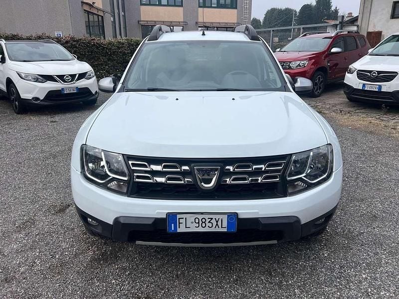 Usata Dacia Duster Lauréate 115 CV (84 kW) 2017 Bianco SUV