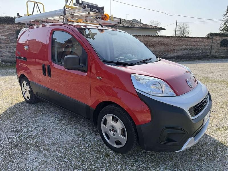 Usata Fiat Fiorino 95 CV (69 kW) 2017 Rosso Monovolume