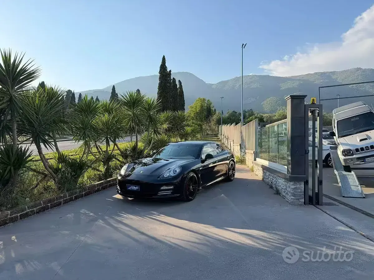 Usata Porsche Panamera 299 CV (219 kW) 2010 Utilitaria