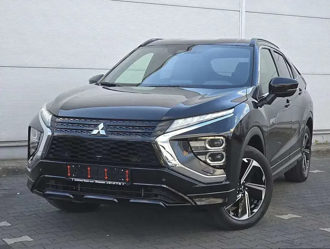 Usata Mitsubishi Eclipse Cross Instyle 98 CV (72 kW) 2022 Nero SUV