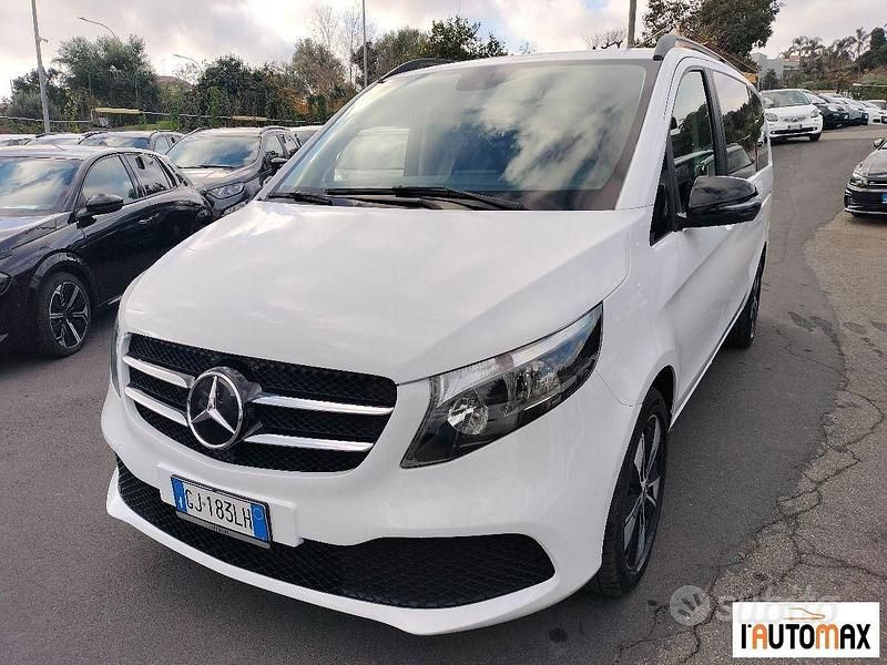 Usata Mercedes V220 Executive 163 CV (119 kW) 2022 Bianco Monovolume