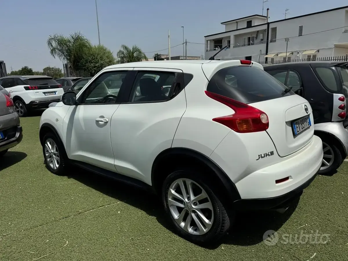 Usata Nissan Juke Acenta 110 CV (80 kW) 2015 Bianco SUV