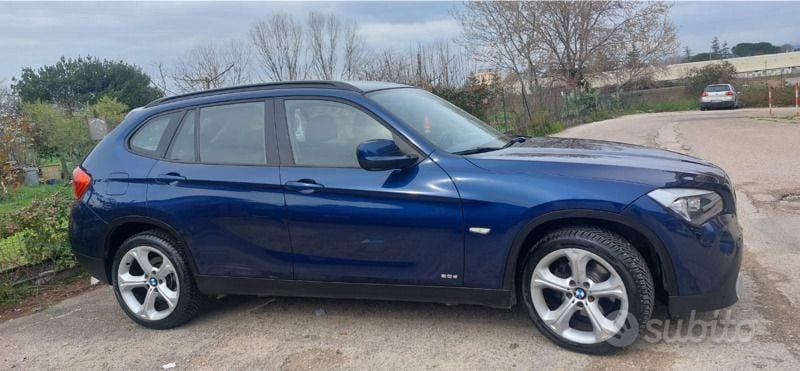 Usata BMW X1 177 CV (130 kW) 2009 Blu SUV