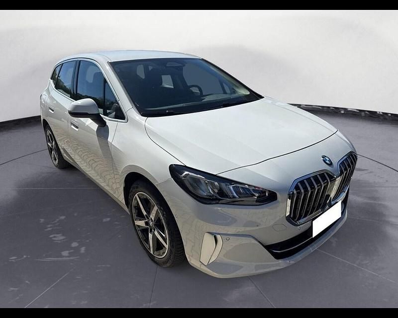 Usata BMW 220 Luxury Line 156 CV (114 kW) 2023 Bianco Coupé