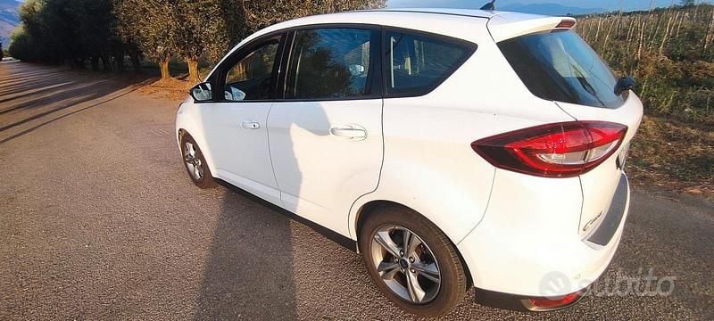 Usata Ford C-MAX 120 CV (88 kW) 2018 Bianco Monovolume