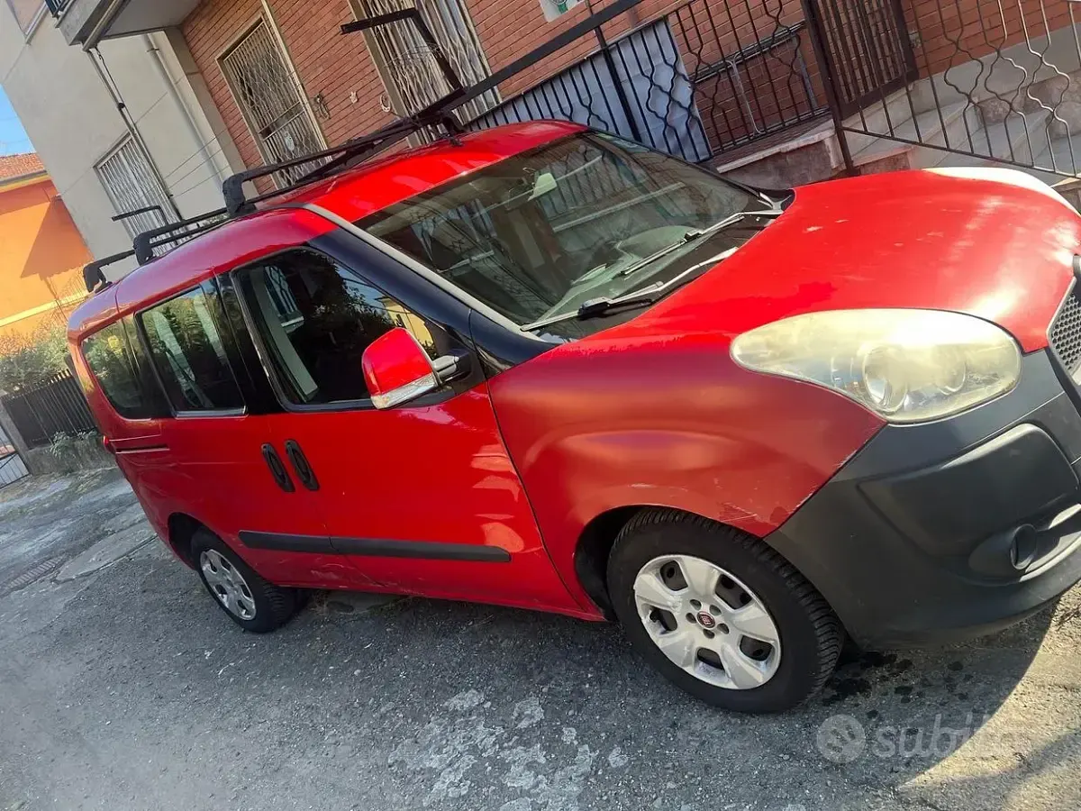 Usata Fiat Doblò 90 CV (66 kW) 2011 Monovolume