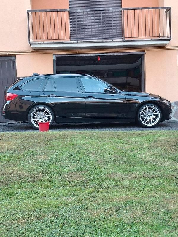 Usata BMW 316 Sport Line 116 CV (85 kW) 2016 Nero Berlina