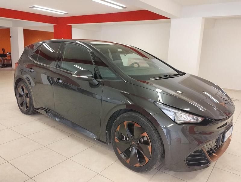 Usata Cupra Born 150 kW (204 CV) 2023 Grigio Utilitaria