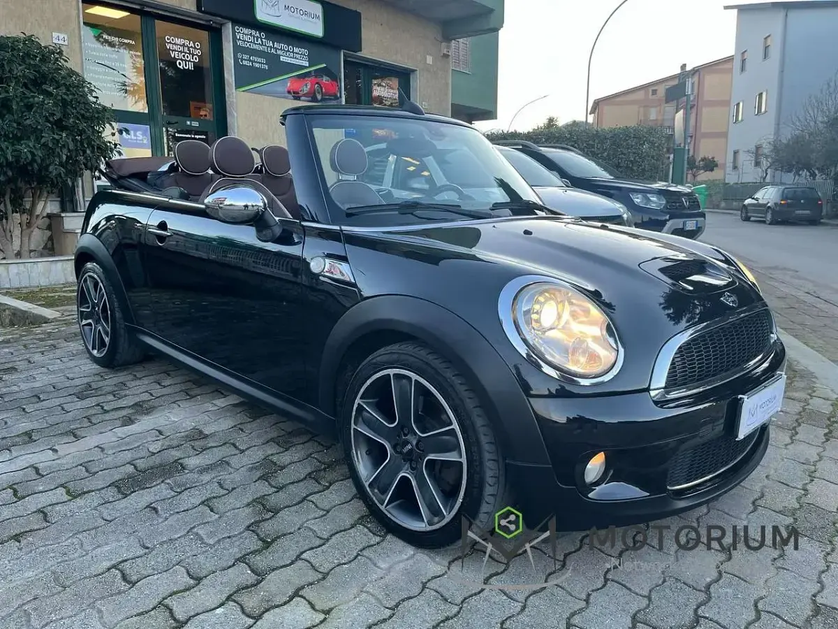 Usata Mini Cooper D Cabriolet 174 CV (127 kW) 2009 Nero Cabrio