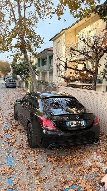 Usata Mercedes C220 Premium 170 CV (125 kW) 2014 Nero Berlina