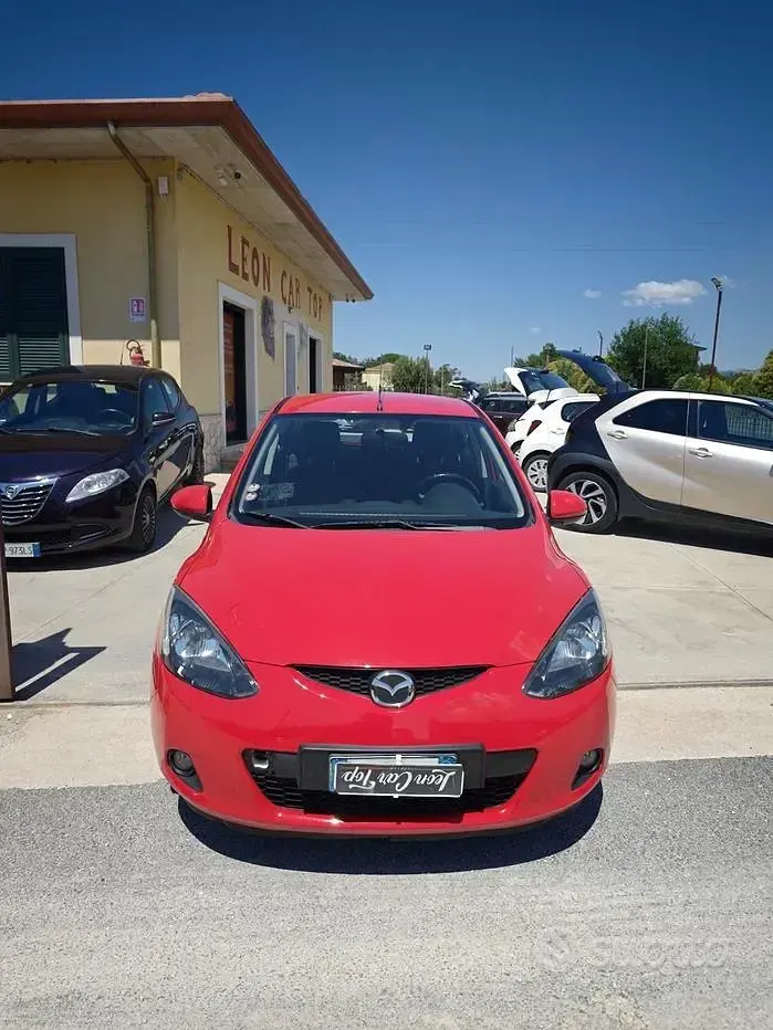 Usata Mazda 2 68 CV (50 kW) 2008 Rosso Utilitaria