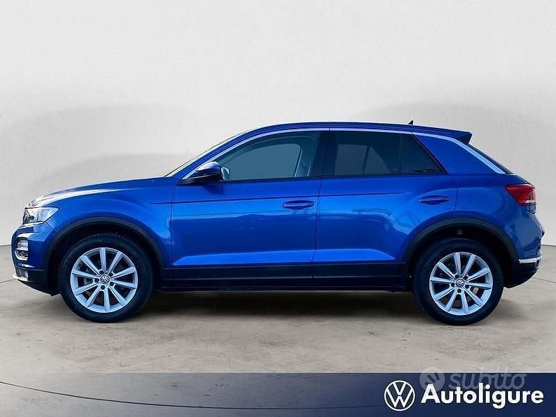 Usata VW T-Roc Business 110 CV (80 kW) 2021 Blu SUV