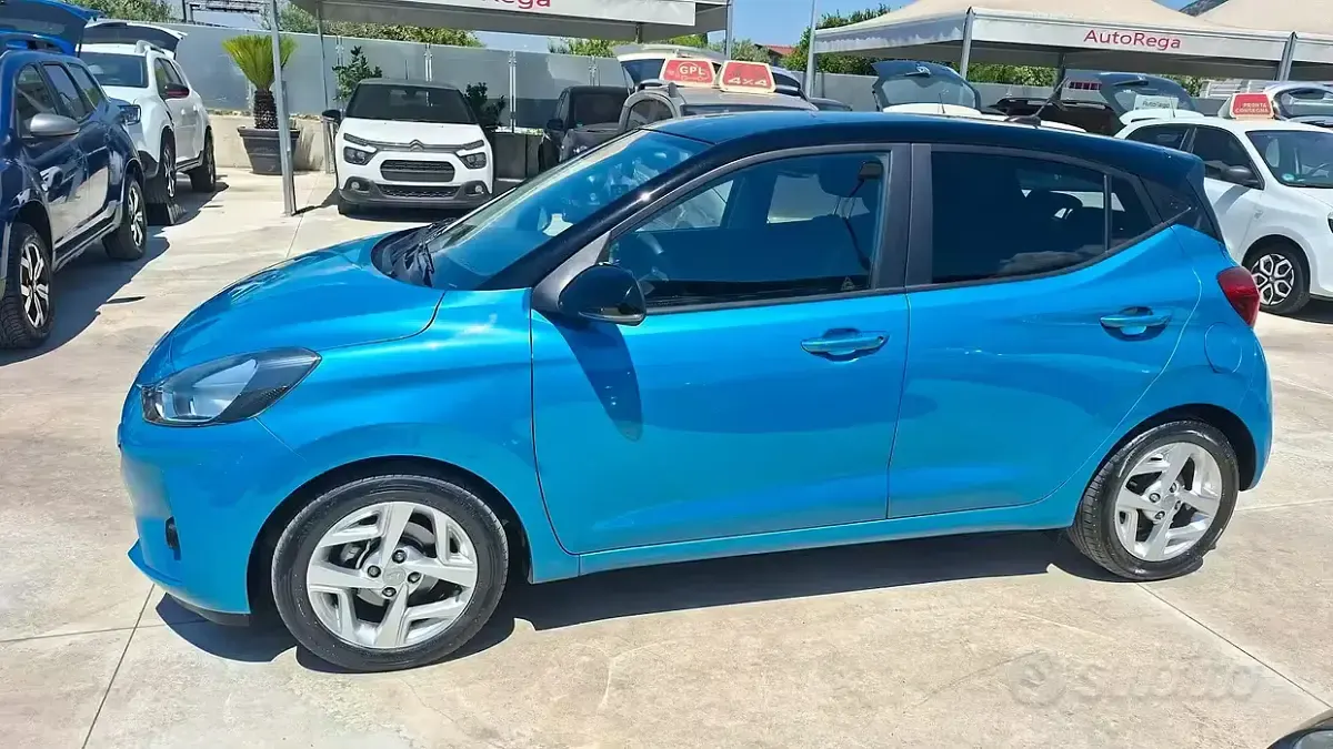 Usata Hyundai i10 67 CV (49 kW) 2020 Bluazzurro Utilitaria