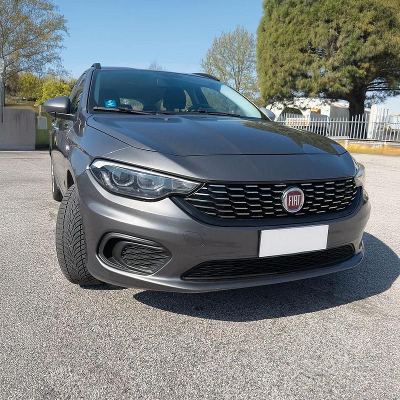 Grigio Usata 2019 Fiat Tipo Station wagon | 8500 € - Immagine 1/4
