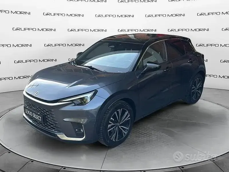 Usata Lexus LBX 136 CV (100 kW) 2025 Other SUV