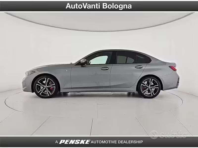 Usata BMW 320e M Sport 190 CV (139 kW) 2025 Grigio Berlina