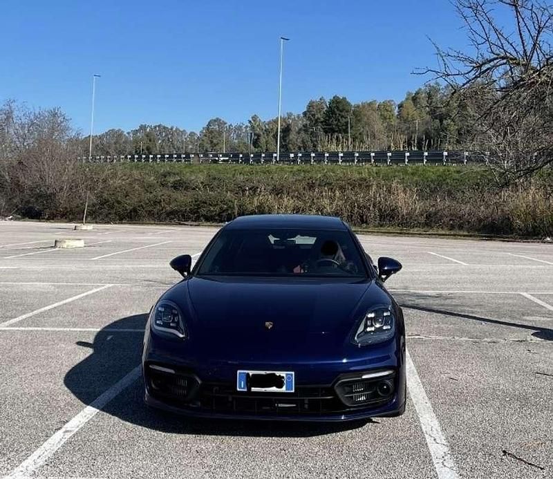 Usata Porsche Panamera 330 CV (242 kW) 2021 Berlina