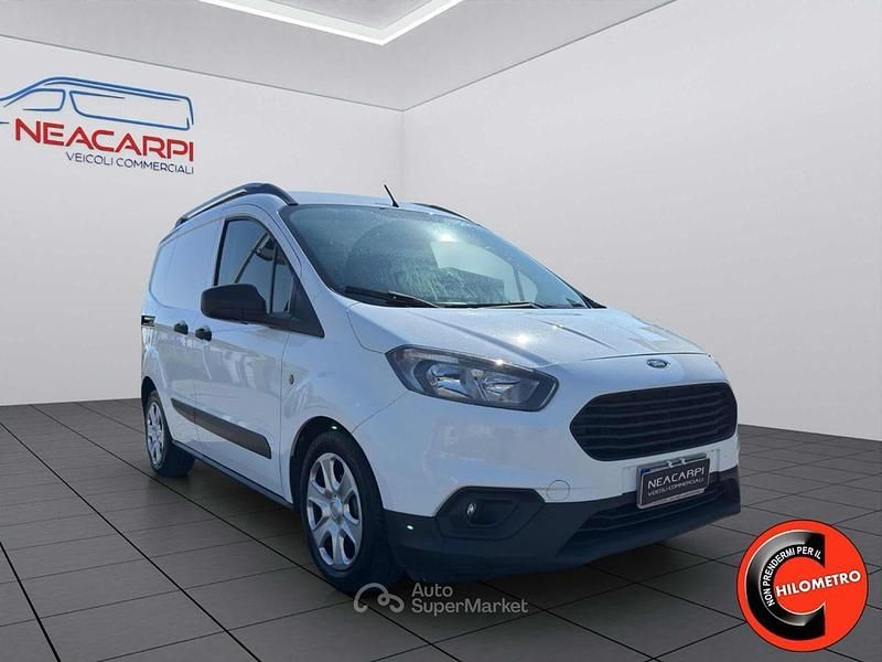 Usata Ford Transit Courier 75 CV (55 kW) 2021 Bianco pastello Furgone
