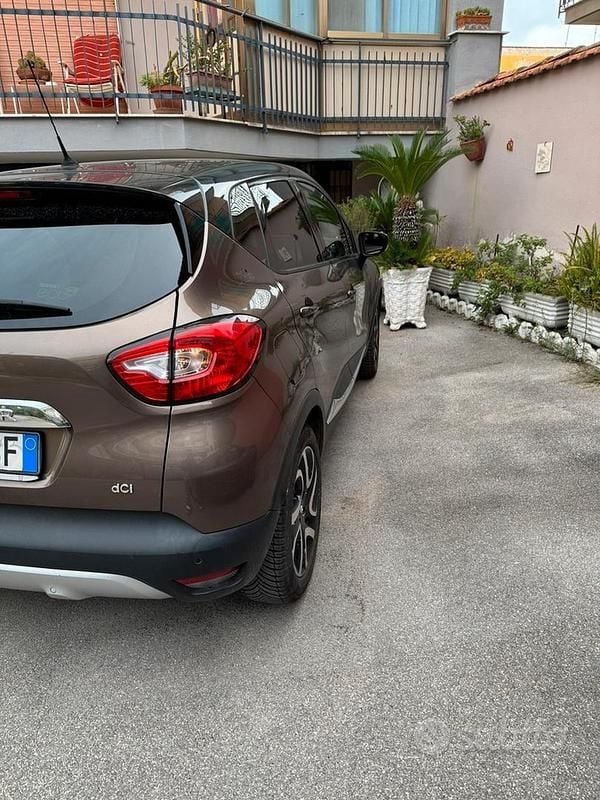 Usata Renault Captur 90 CV (66 kW) 2015 SUV