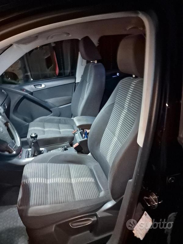 Usata VW Tiguan 140 CV (102 kW) 2010 Nero SUV