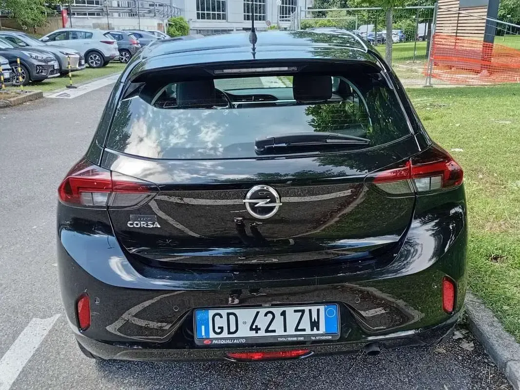 Usata Opel Corsa Elegance 75 CV (55 kW) 2021 Nero Utilitaria