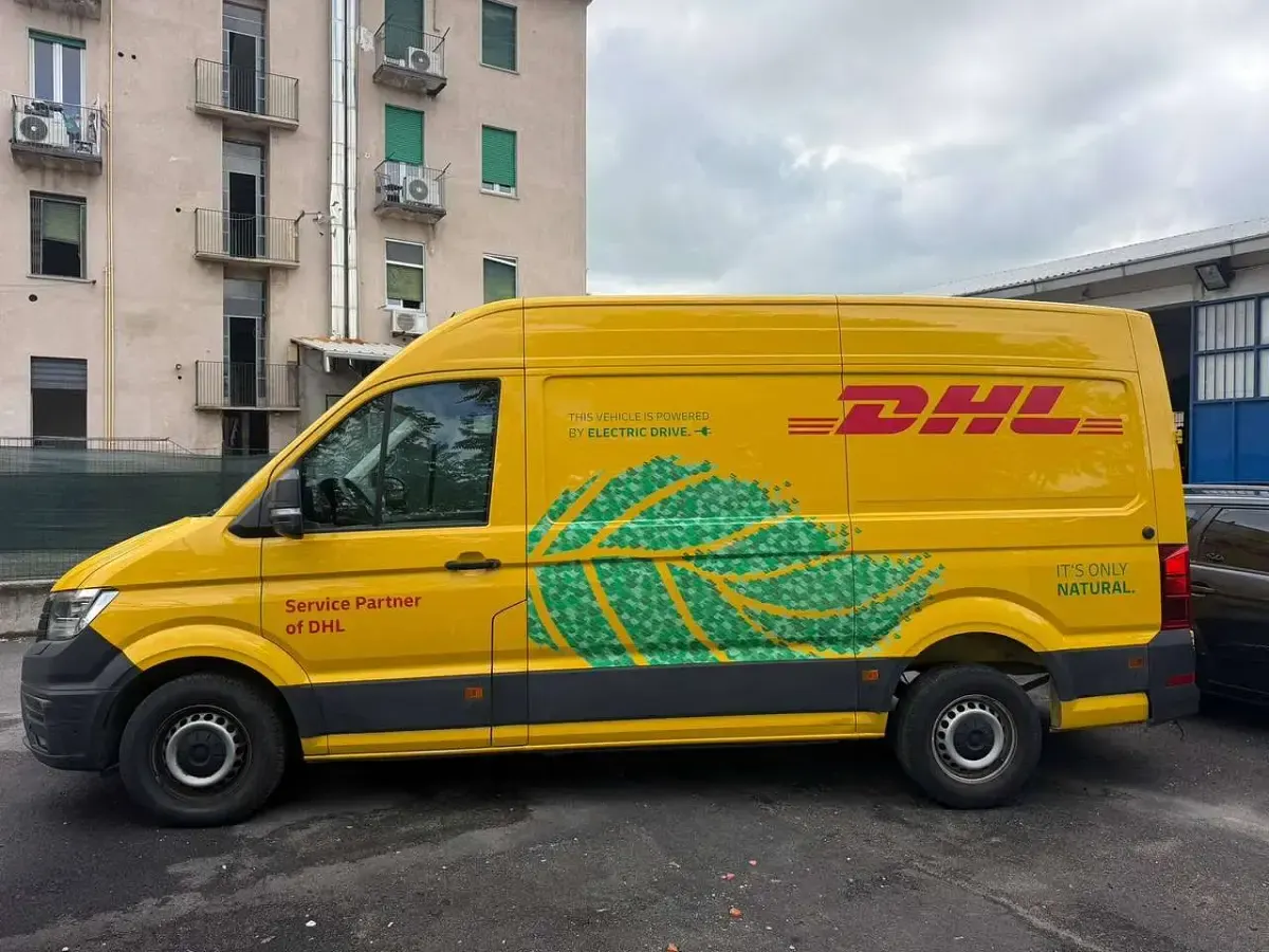 Usata VW e-Crafter 100 kW (136 CV) 2020 Giallo Furgone