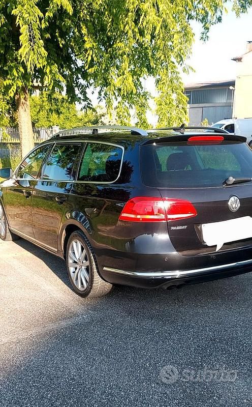 Usata VW Passat 140 CV (102 kW) 2013 Nero Station wagon