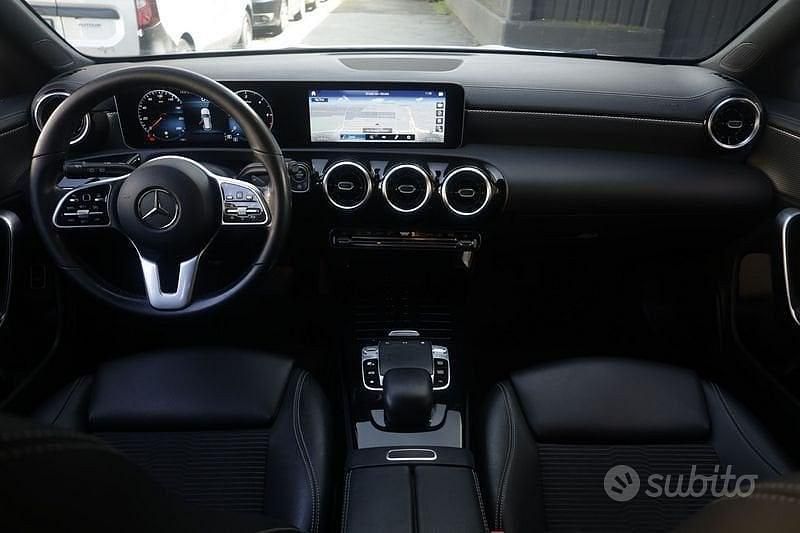 Usata Mercedes CLA200 Premium 150 CV (110 kW) 2020 Bianco Station wagon