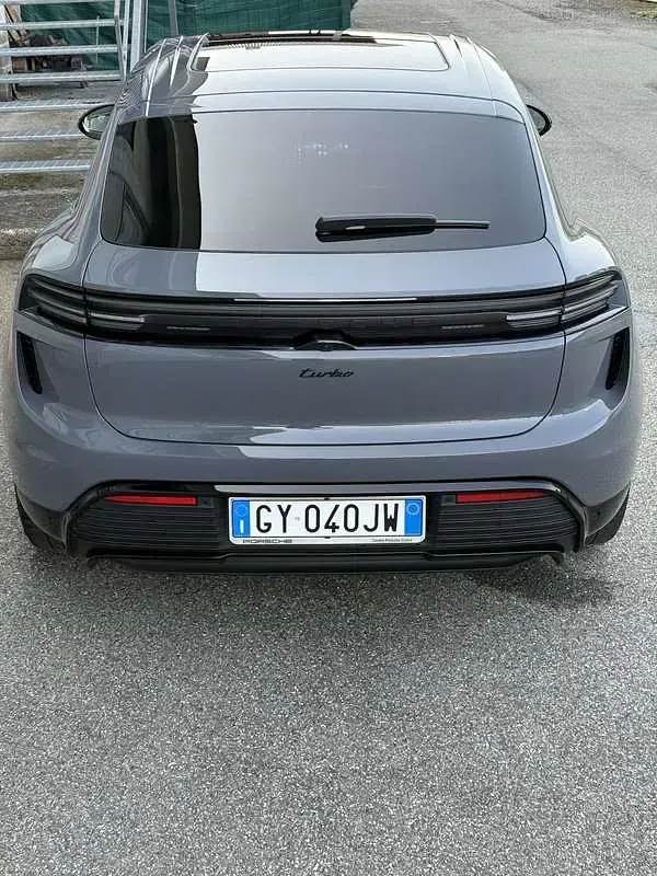 Usata Porsche Macan Turbo 469 kW (639 CV) 2025 Grigio SUV