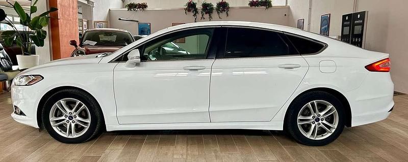 Usata Ford Mondeo Business Edition 150 CV (110 kW) 2017 Bianco Berlina