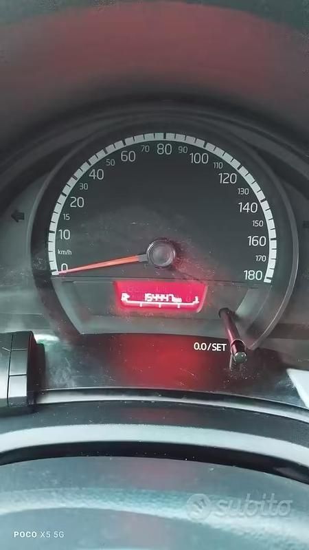 Usata VW up! 2014 Blu Utilitaria