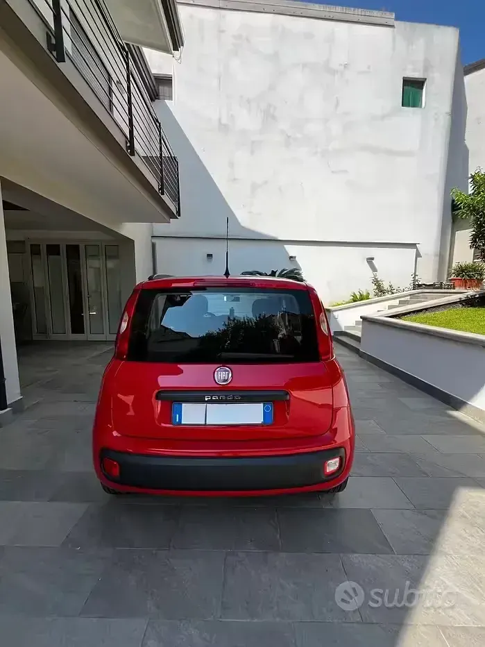 Usata Fiat Panda 95 CV (69 kW) 2018 Rosso Utilitaria