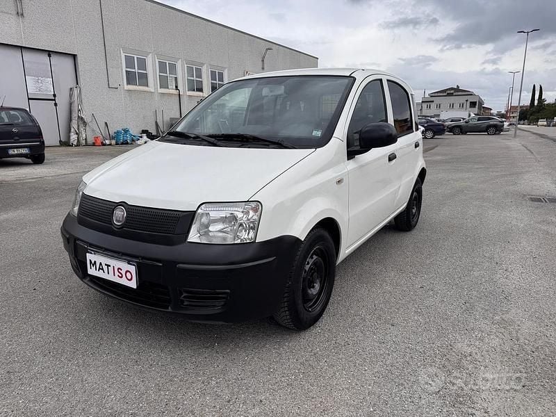 Usata Fiat Panda Active 69 CV (50 kW) 2011 Bianco Utilitaria