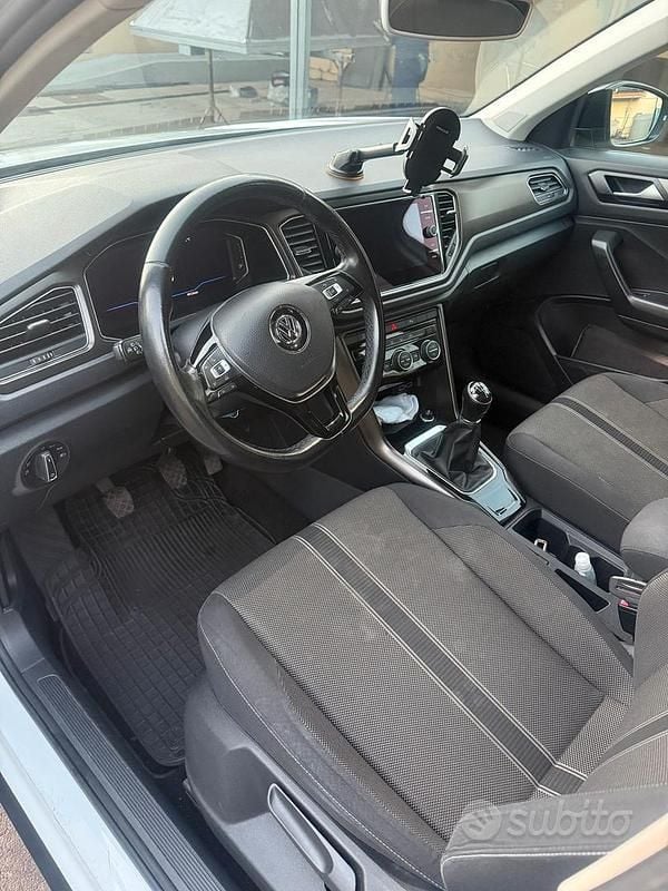 Usata VW T-Roc 116 CV (85 kW) 2018 Bianco SUV