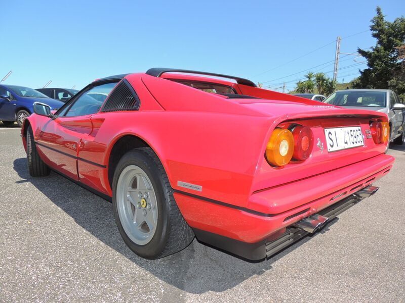 Usato 1987 Ferrari 208 2.0 Benzin 254 CV (89.000 €)